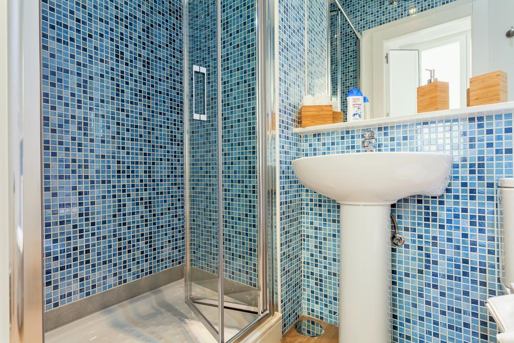 Hostly Acetres 1A Loft In City Center, Comunal Terrace, Fibre,Parking Optional Sevilla Exterior foto