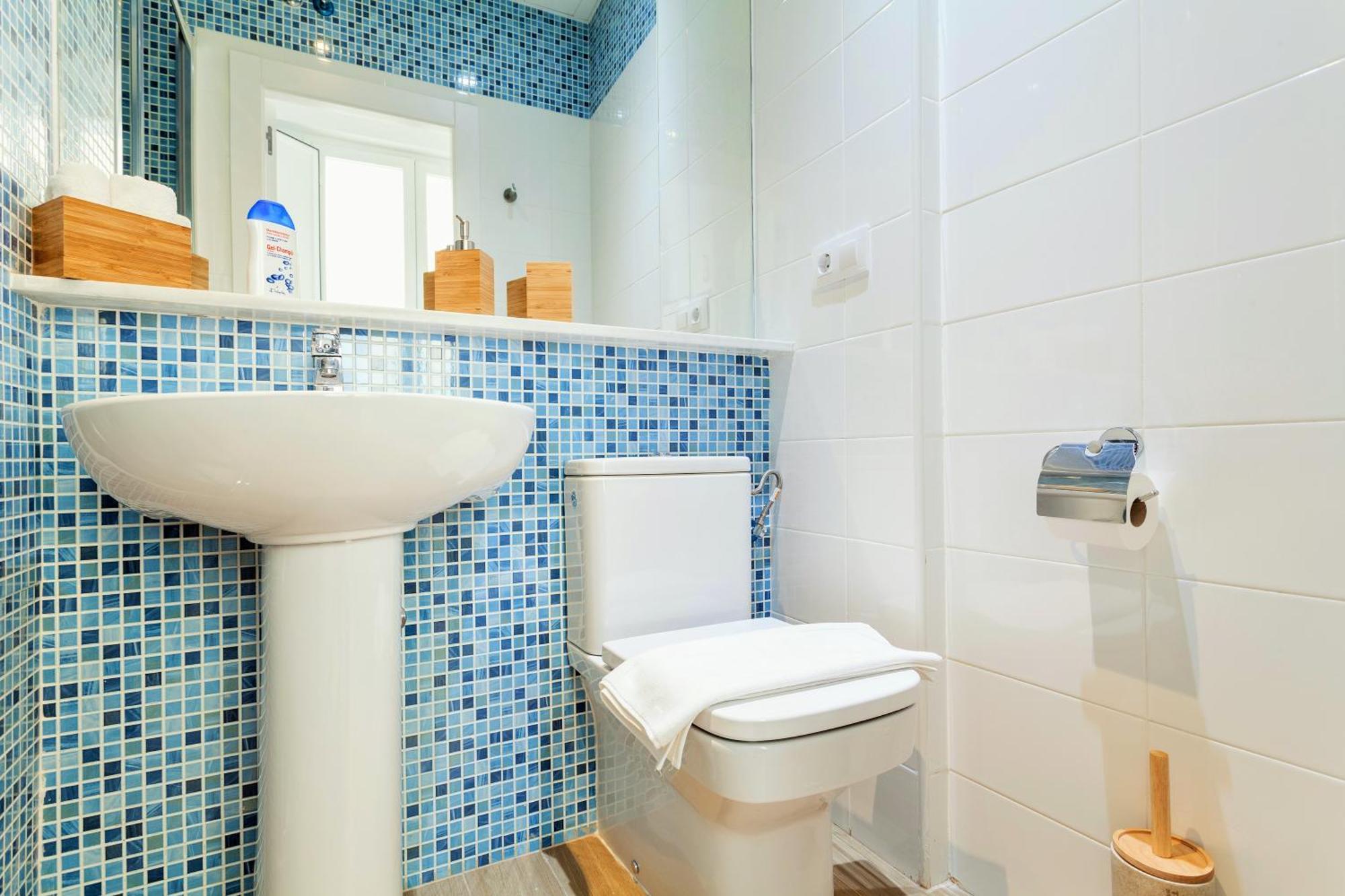 Hostly Acetres 1A Loft In City Center, Comunal Terrace, Fibre,Parking Optional Sevilla Exterior foto